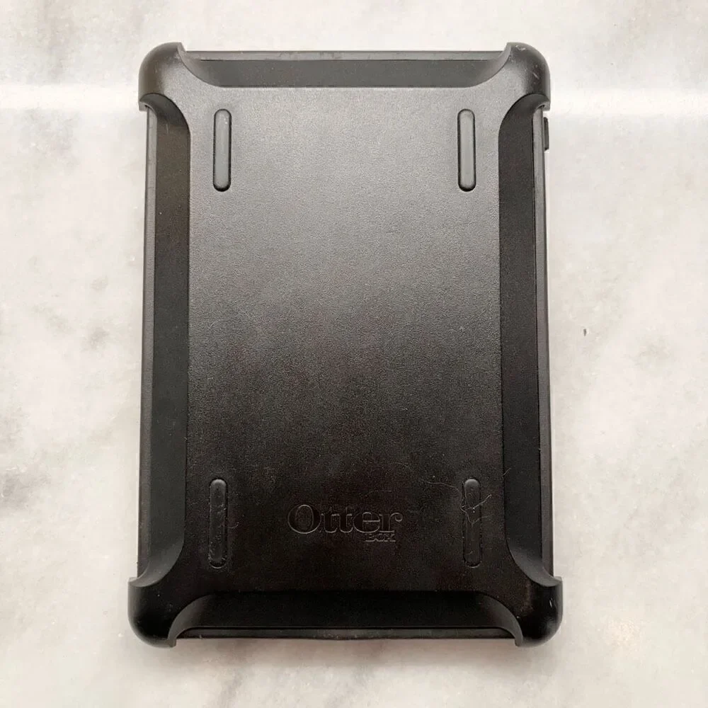 Apple Ipad Mini Silver 2012 First Generation Model - Silver
